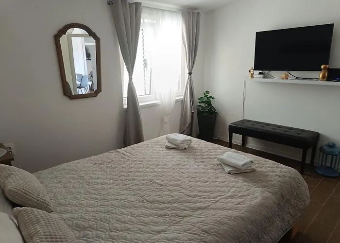 Sanja Heritage باغ